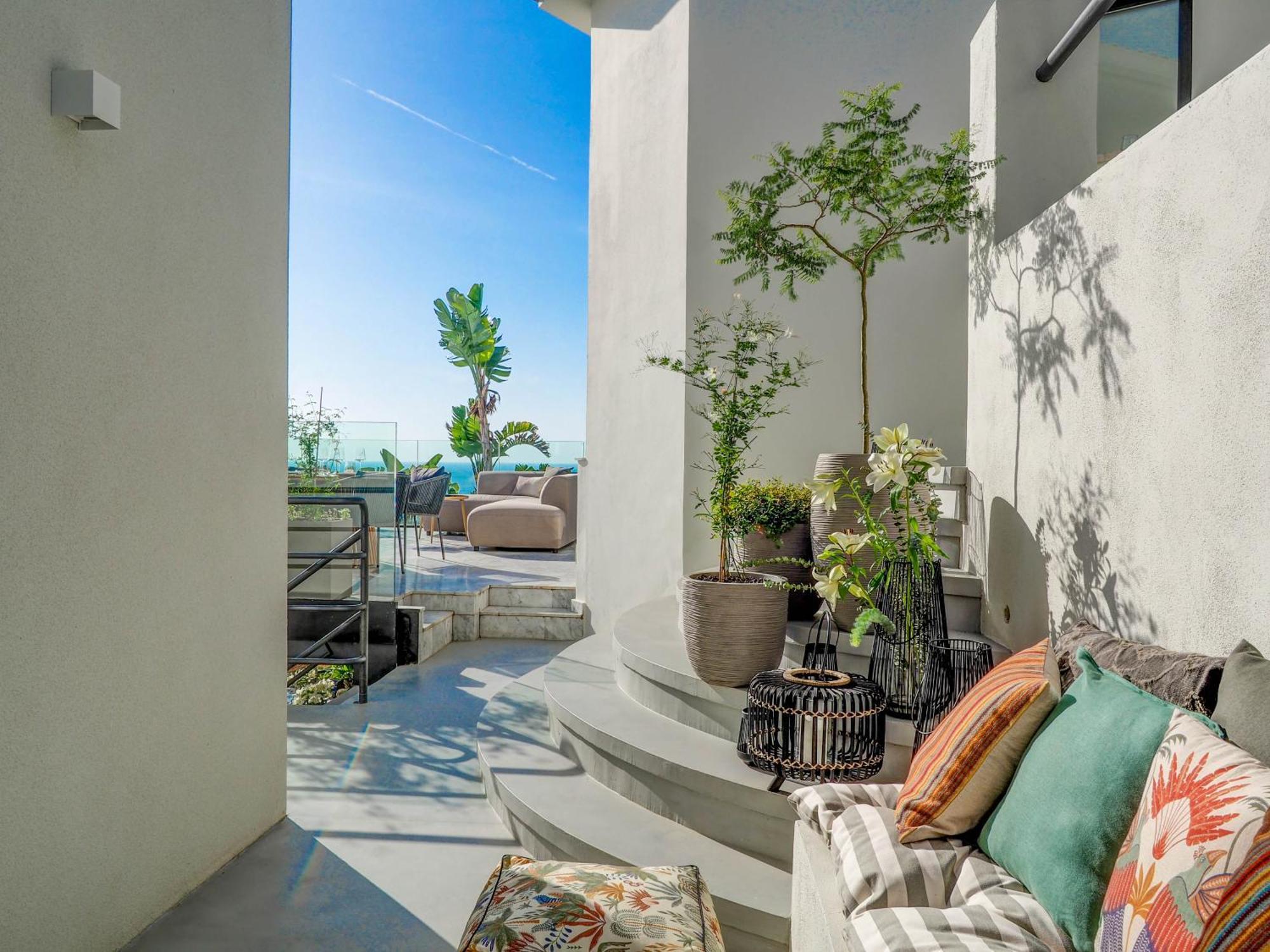 Blue Hill - Only Adults Apartment